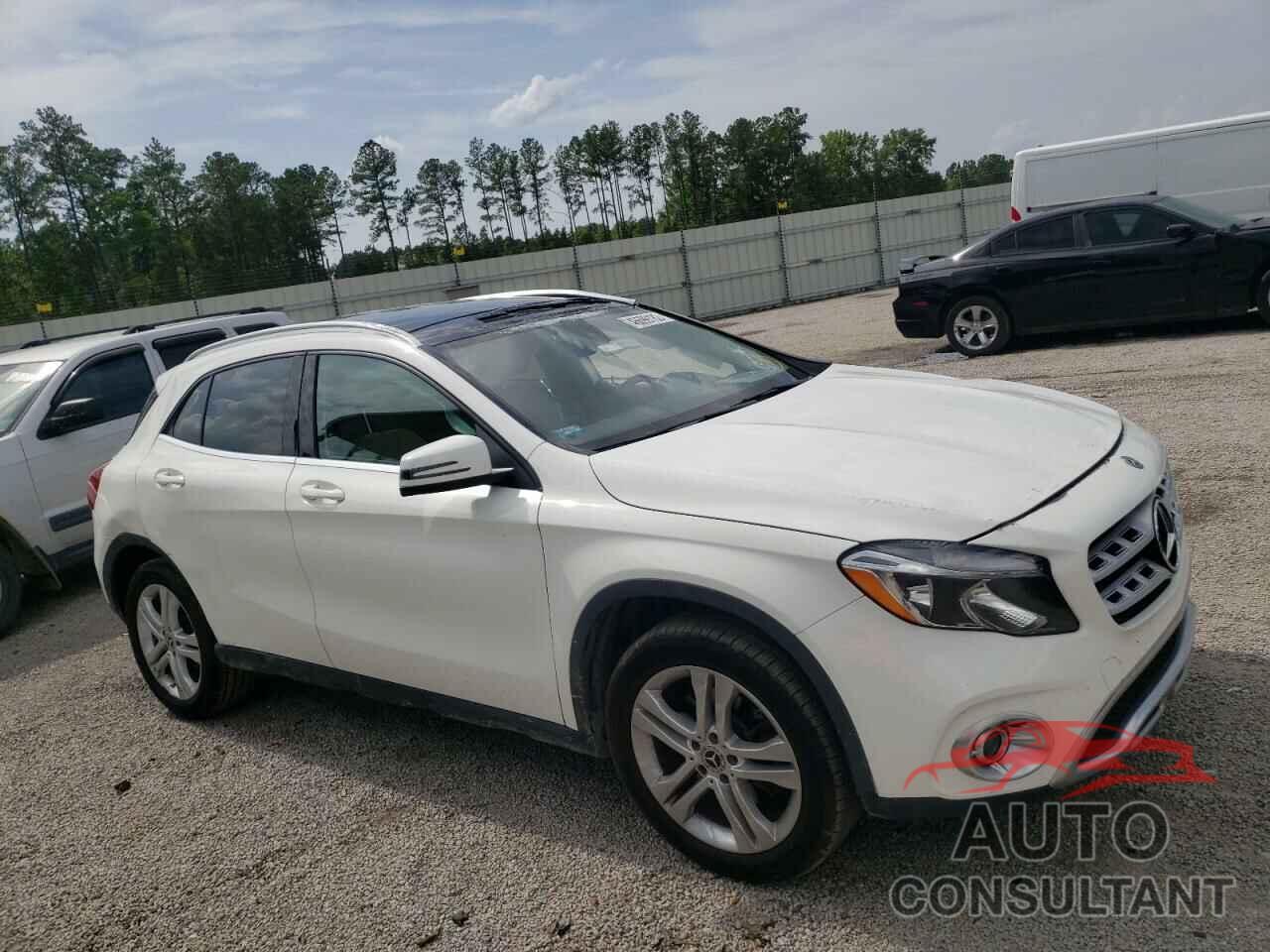 MERCEDES-BENZ GLA-CLASS 2019 - WDCTG4EB0KU014609