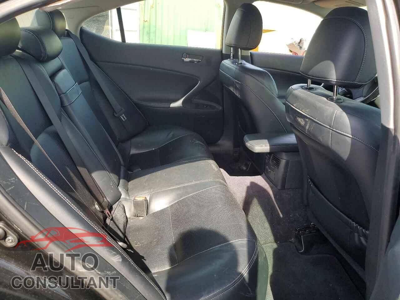 LEXUS IS 2013 - JTHCF5C24D5063177