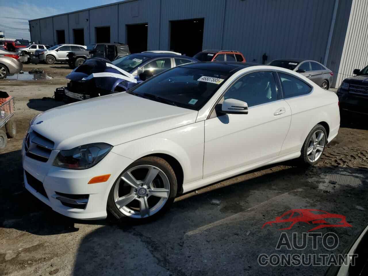MERCEDES-BENZ C-CLASS 2013 - WDDGJ4HB7DG003649