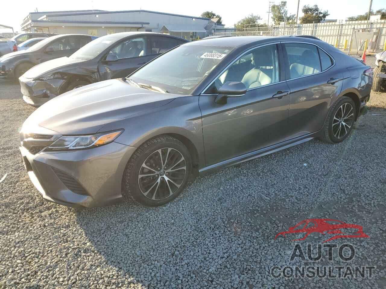 TOYOTA CAMRY 2019 - 4T1B11HK1KU196801