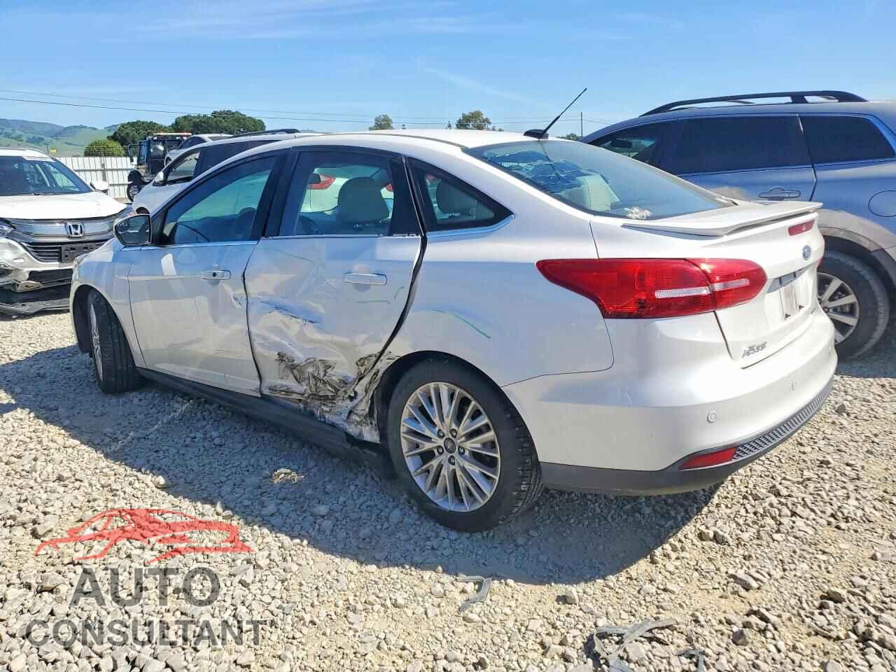 FORD FOCUS 2017 - 1FADP3J23HL264800