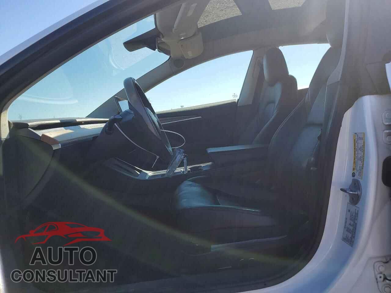TESLA MODEL 3 2022 - 5YJ3E1EA9NF289300
