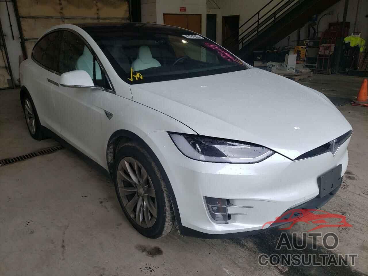 TESLA MODEL X 2018 - 5YJXCAE2XJF139643