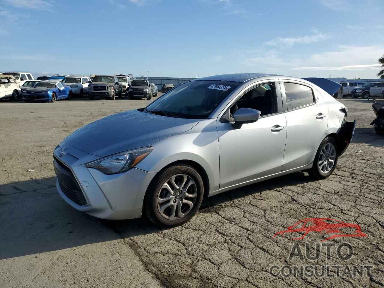 TOYOTA YARIS 2018 - 3MYDLBYV0JY306144