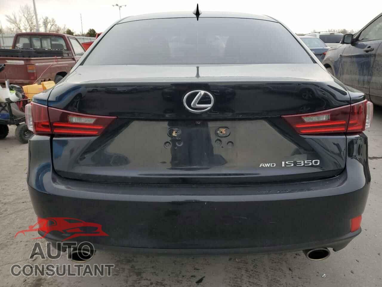 LEXUS IS 2014 - JTHCE1D26E5000531