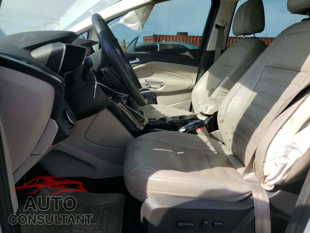 FORD CMAX 2017 - 1FADP5DU8HL108762