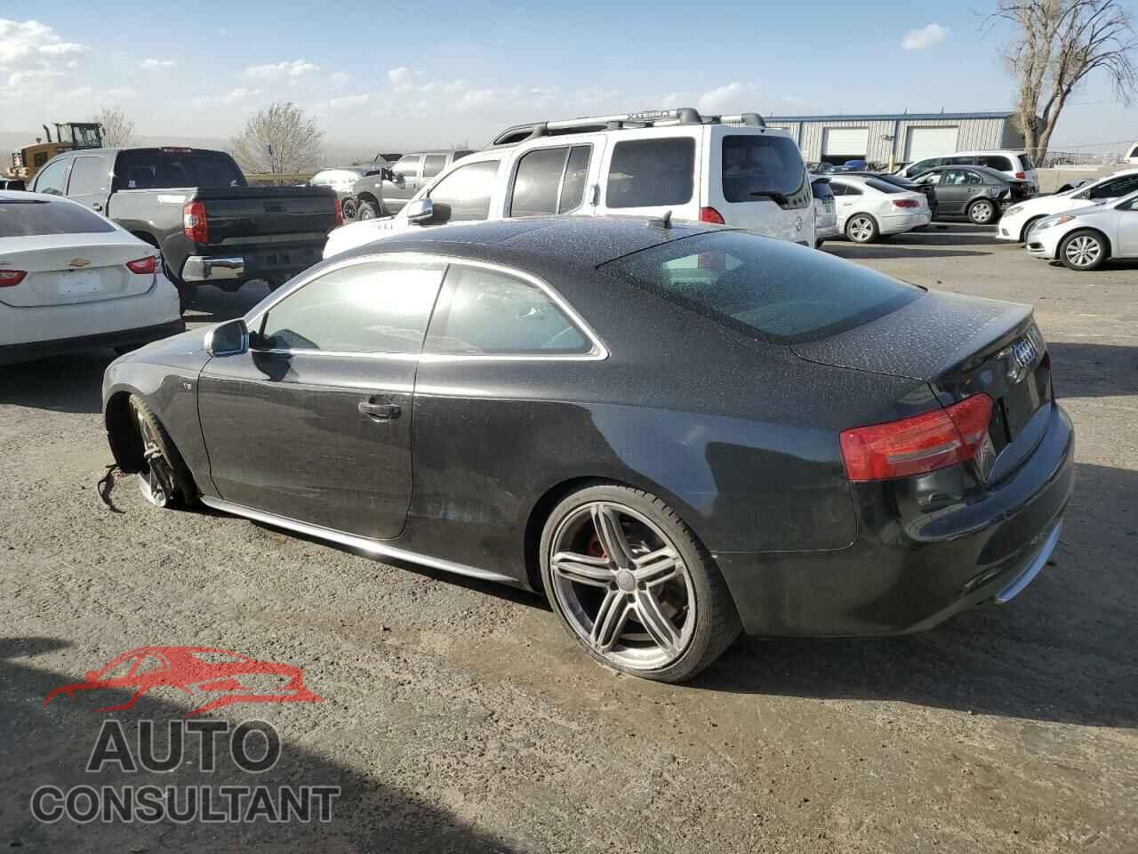 AUDI S5/RS5 2011 - WAUCVAFR0BA009012