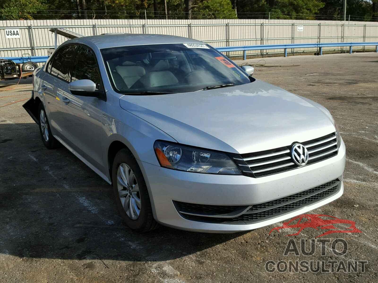VOLKSWAGEN PASSAT 2015 - 1VWAS7A31FC009634