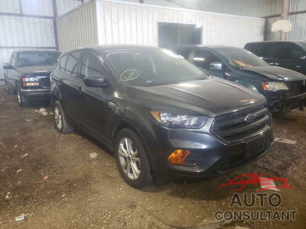 FORD ESCAPE 2018 - 1FMCU0F76JUD19804