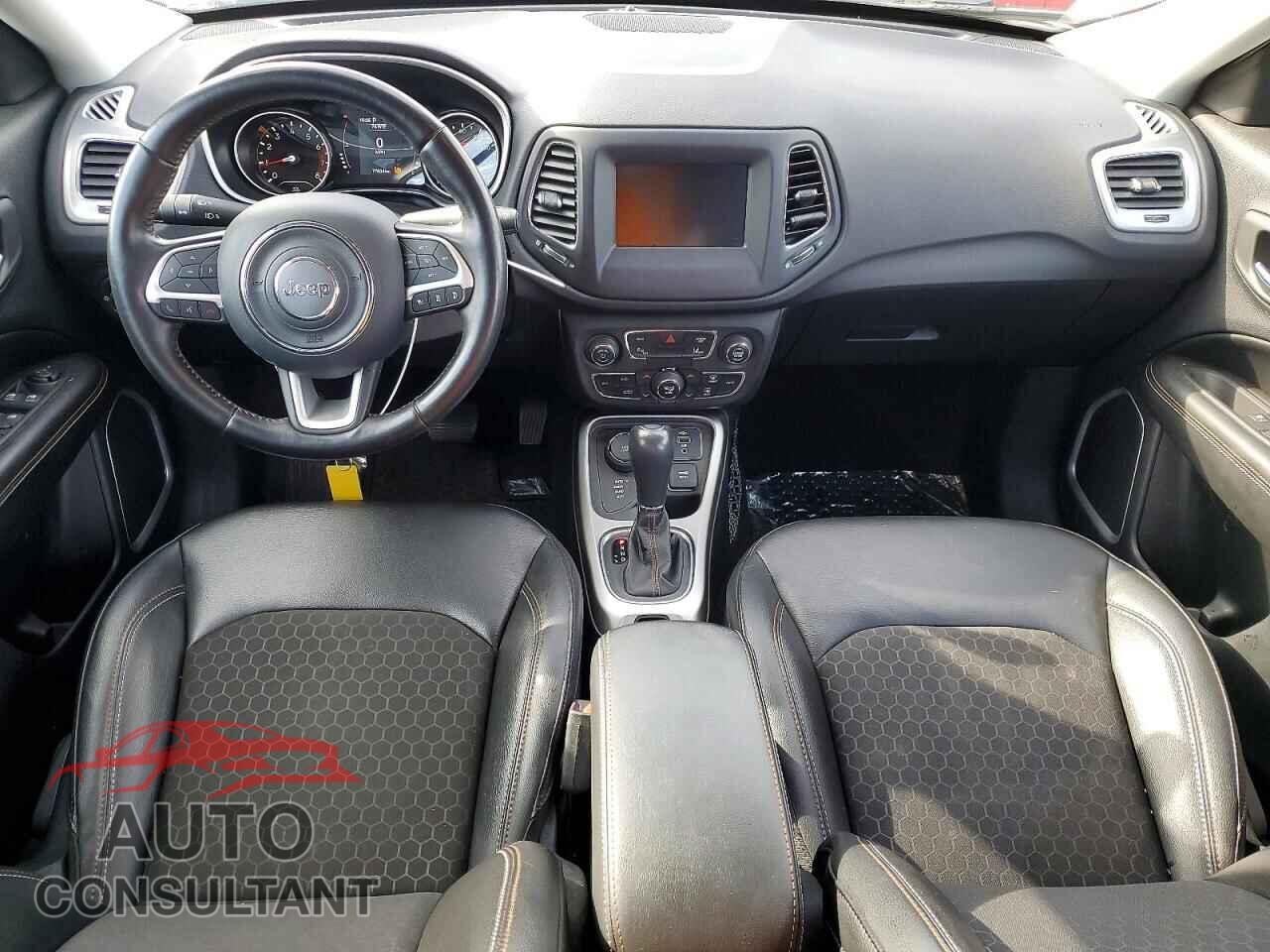 JEEP COMPASS 2020 - 3C4NJDBB8LT216663