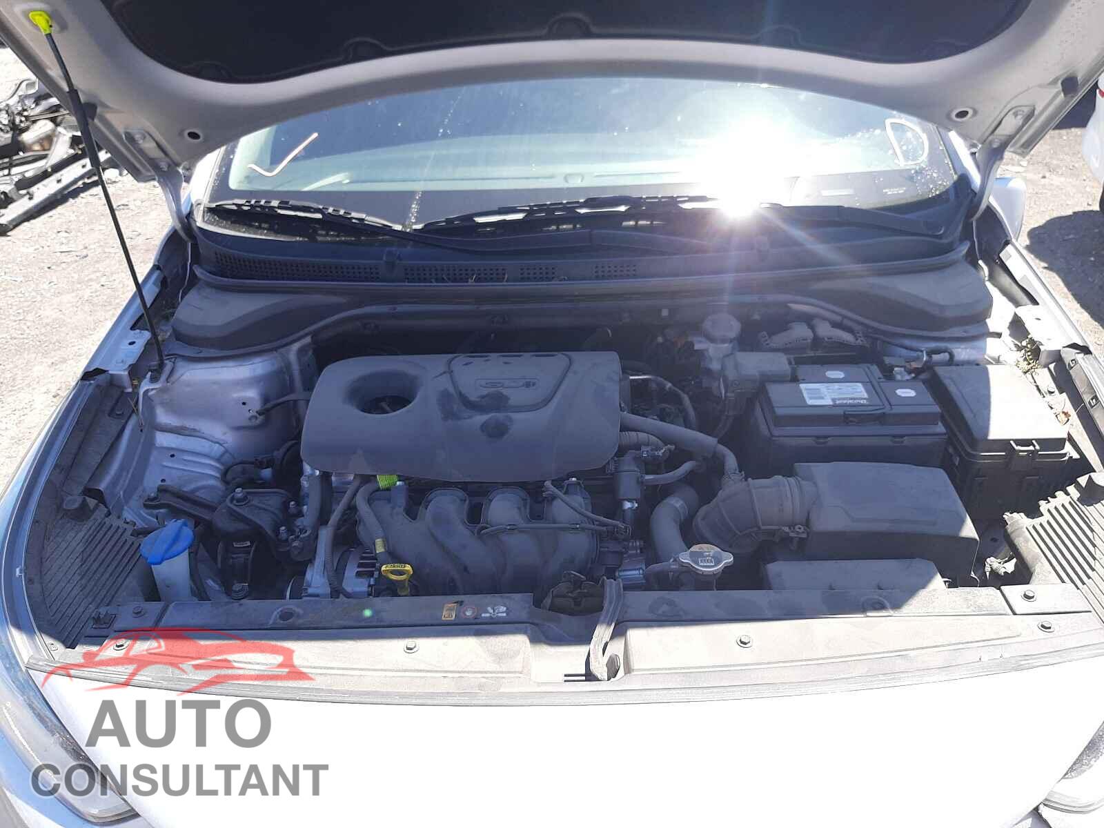 HYUNDAI ACCENT 2018 - 3KPC24A33JE032196