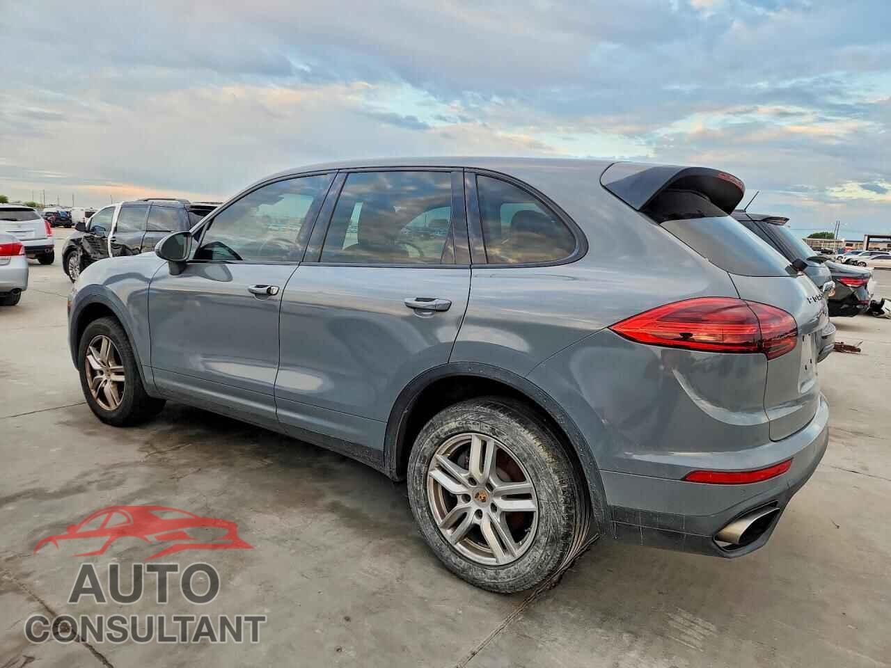 PORSCHE CAYENNE 2017 - WP1AA2A22HKA89551
