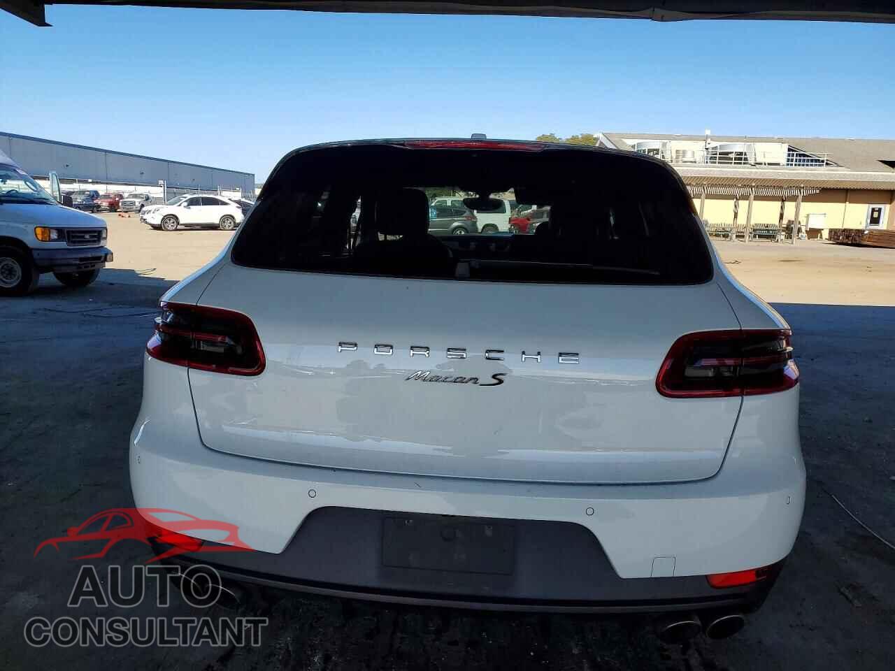 PORSCHE MACAN 2015 - WP1AB2A57FLB43165