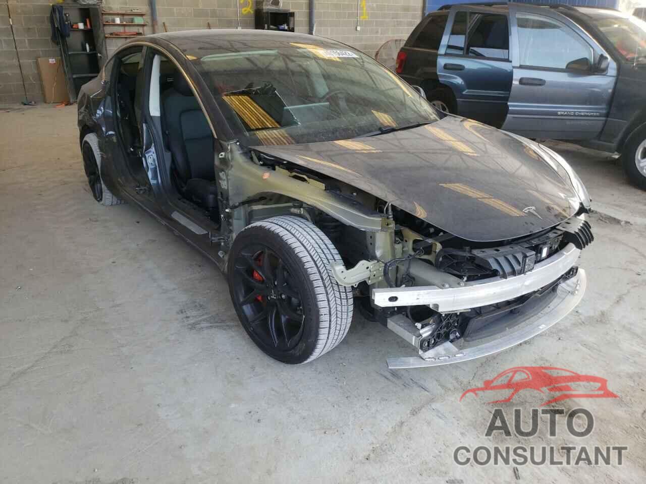 TESLA MODEL 3 2019 - 5YJ3E1EB6KF237577