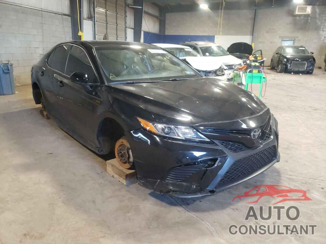 TOYOTA CAMRY 2018 - JTNB11HK6J3045523