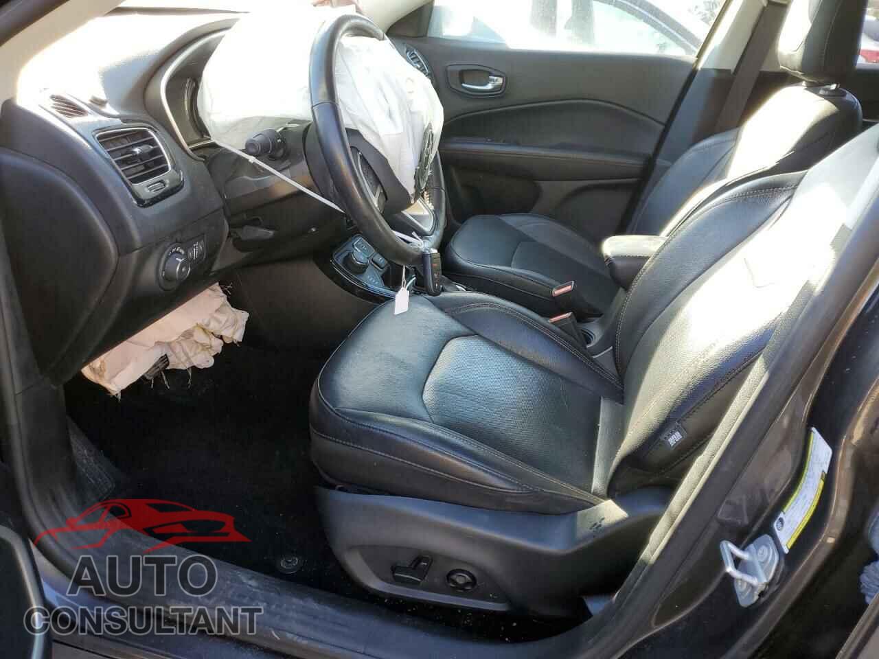 JEEP COMPASS 2019 - 3C4NJDCB1KT742162