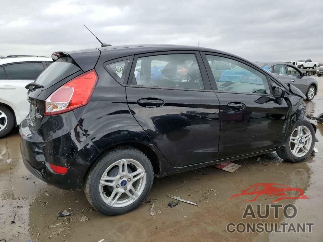 FORD FIESTA 2018 - 3FADP4EJ4JM122399