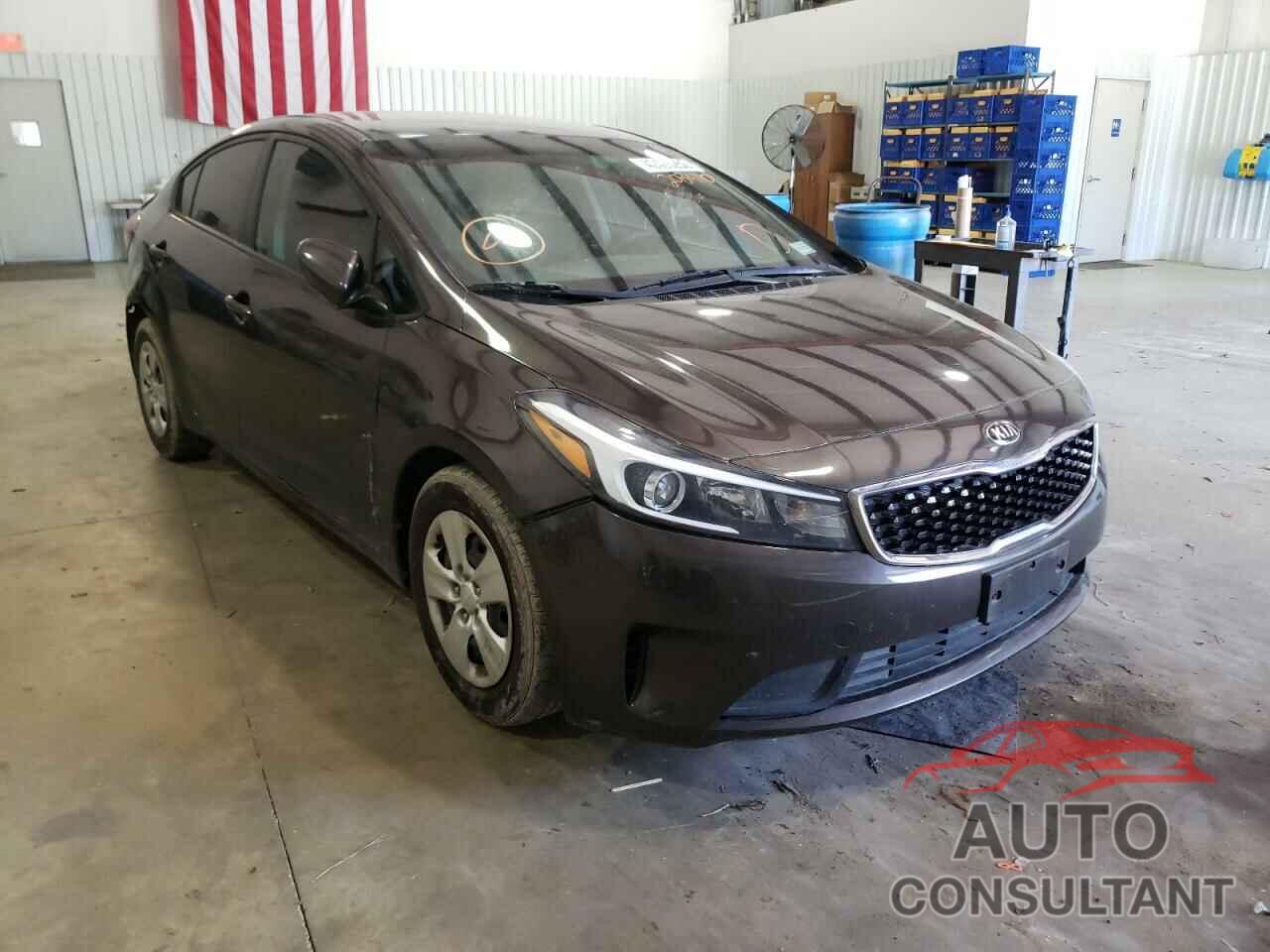 KIA FORTE 2018 - 3KPFK4A75JE208410