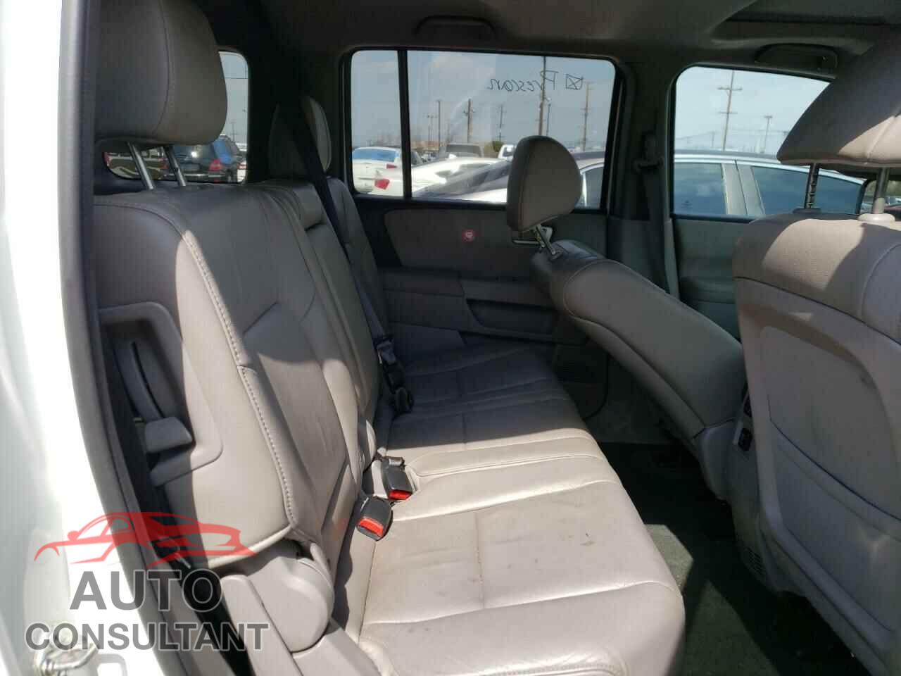 HONDA PILOT 2015 - 5FNYF3H76FB009283