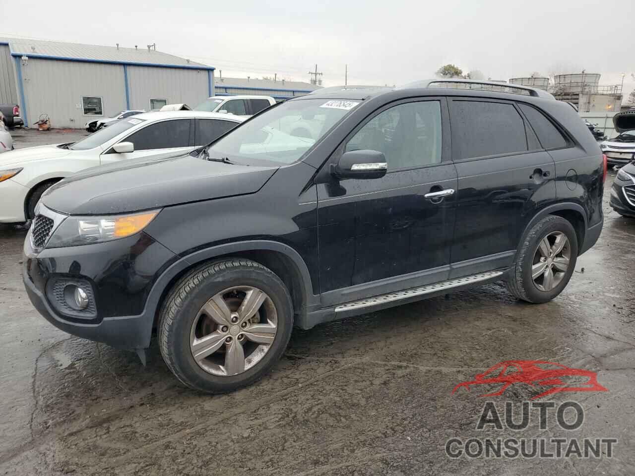 KIA SORENTO 2013 - 5XYKU4A20DG324408