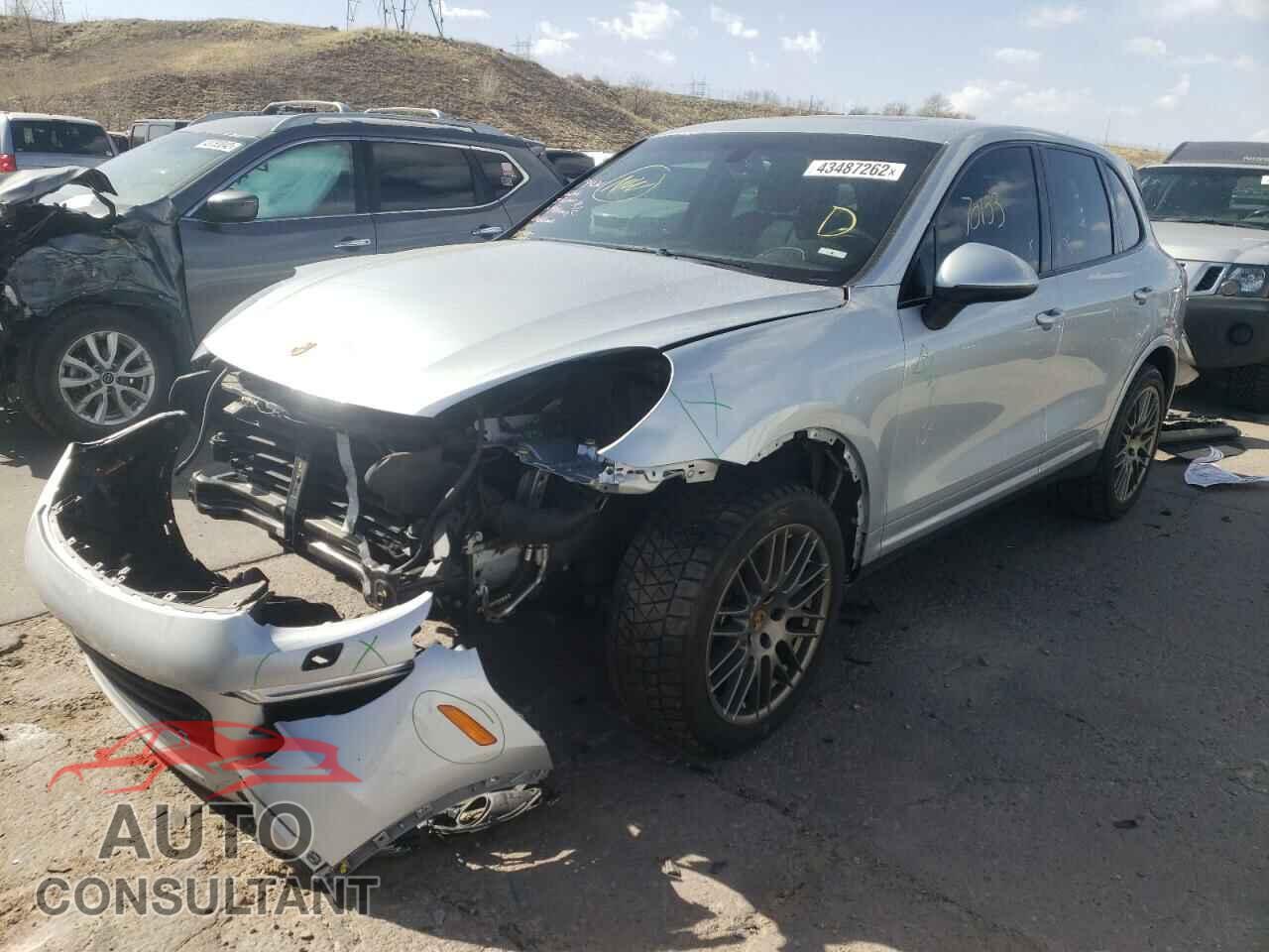 PORSCHE CAYENNE 2017 - WP1AA2A21HKA80789