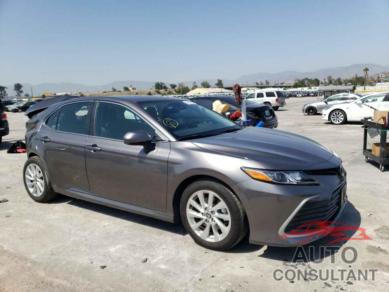 TOYOTA CAMRY 2021 - 4T1C11AK9MU540635