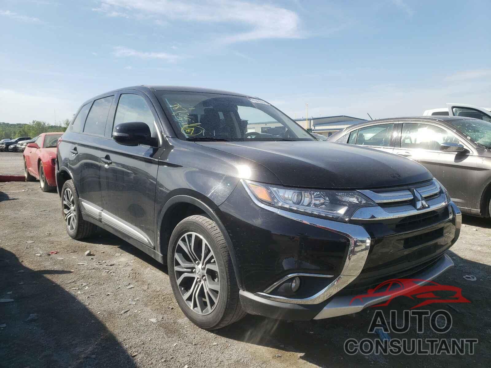 MITSUBISHI OUTLANDER 2018 - JA4AD3A30JJ003859