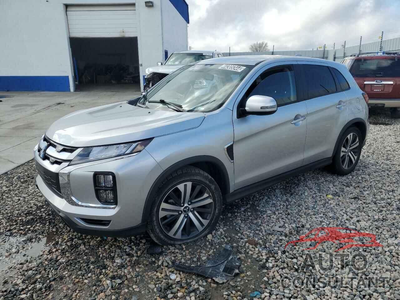 MITSUBISHI OUTLANDER 2021 - JA4ARUAU2MU029219