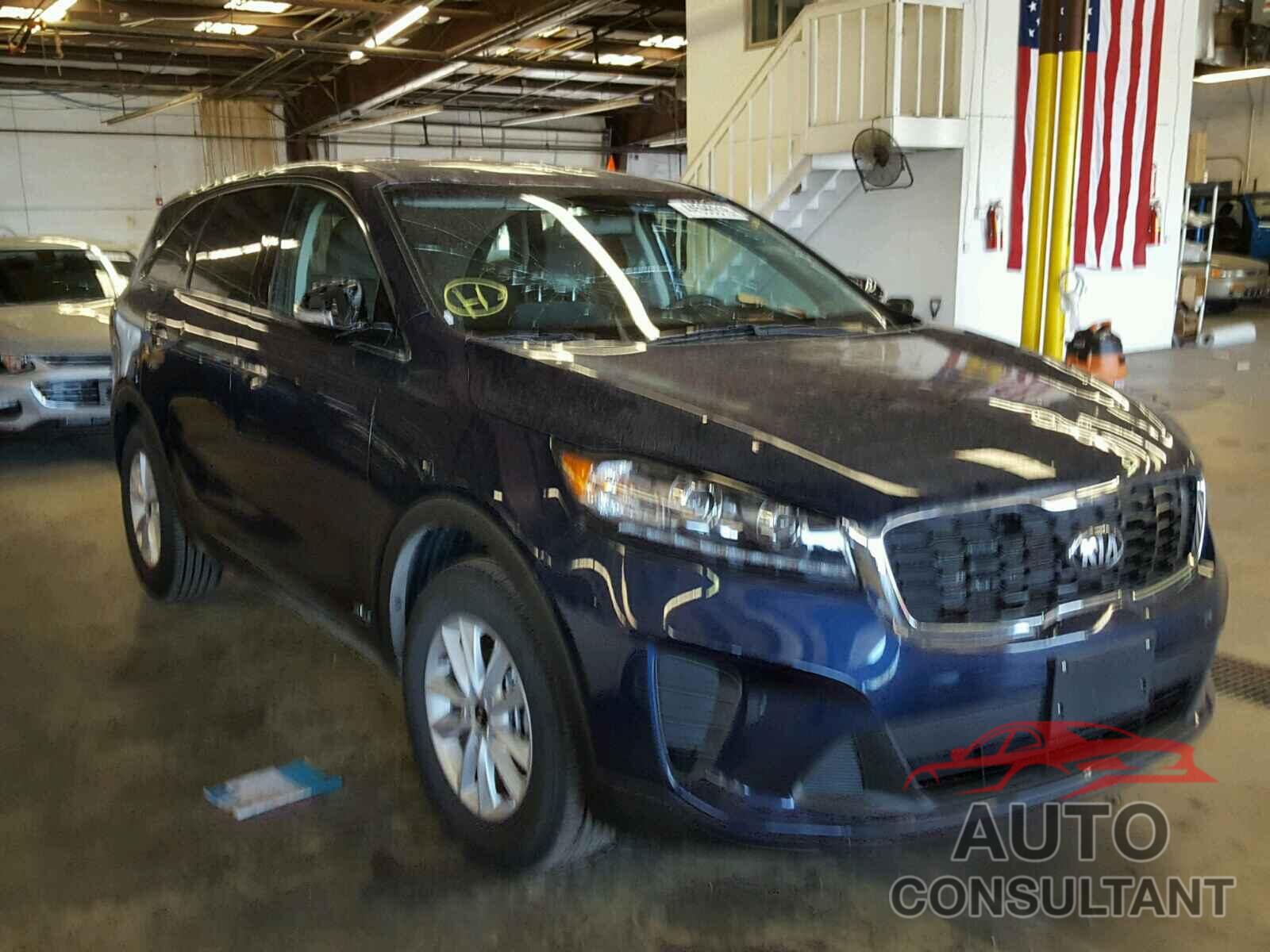 KIA SORENTO LX 2019 - 5XYPGDA59KG472089