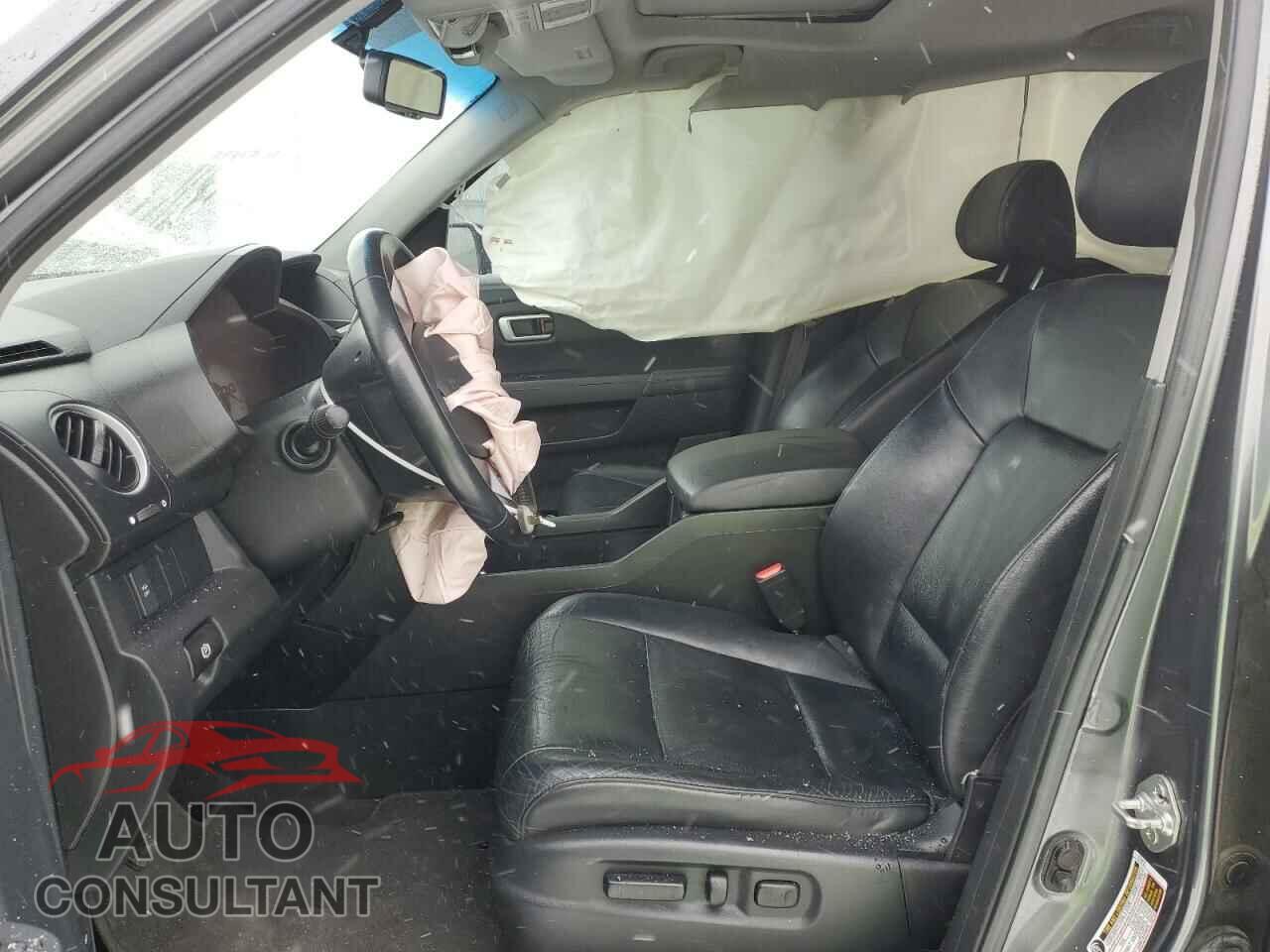 HONDA PILOT 2011 - 5FNYF4H58BB008201