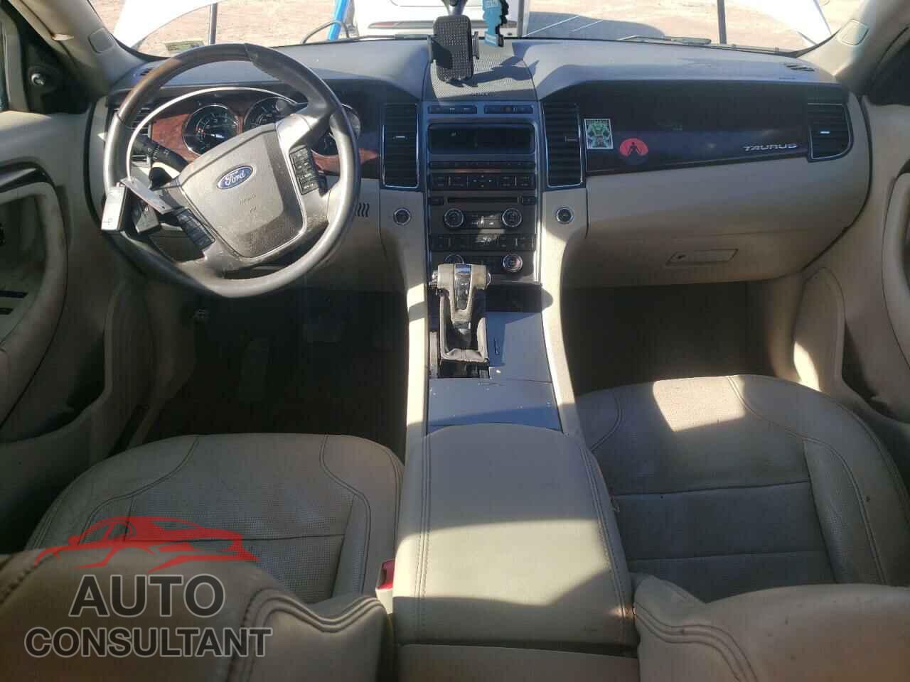 FORD TAURUS 2011 - 1FAHP2FW2BG148673