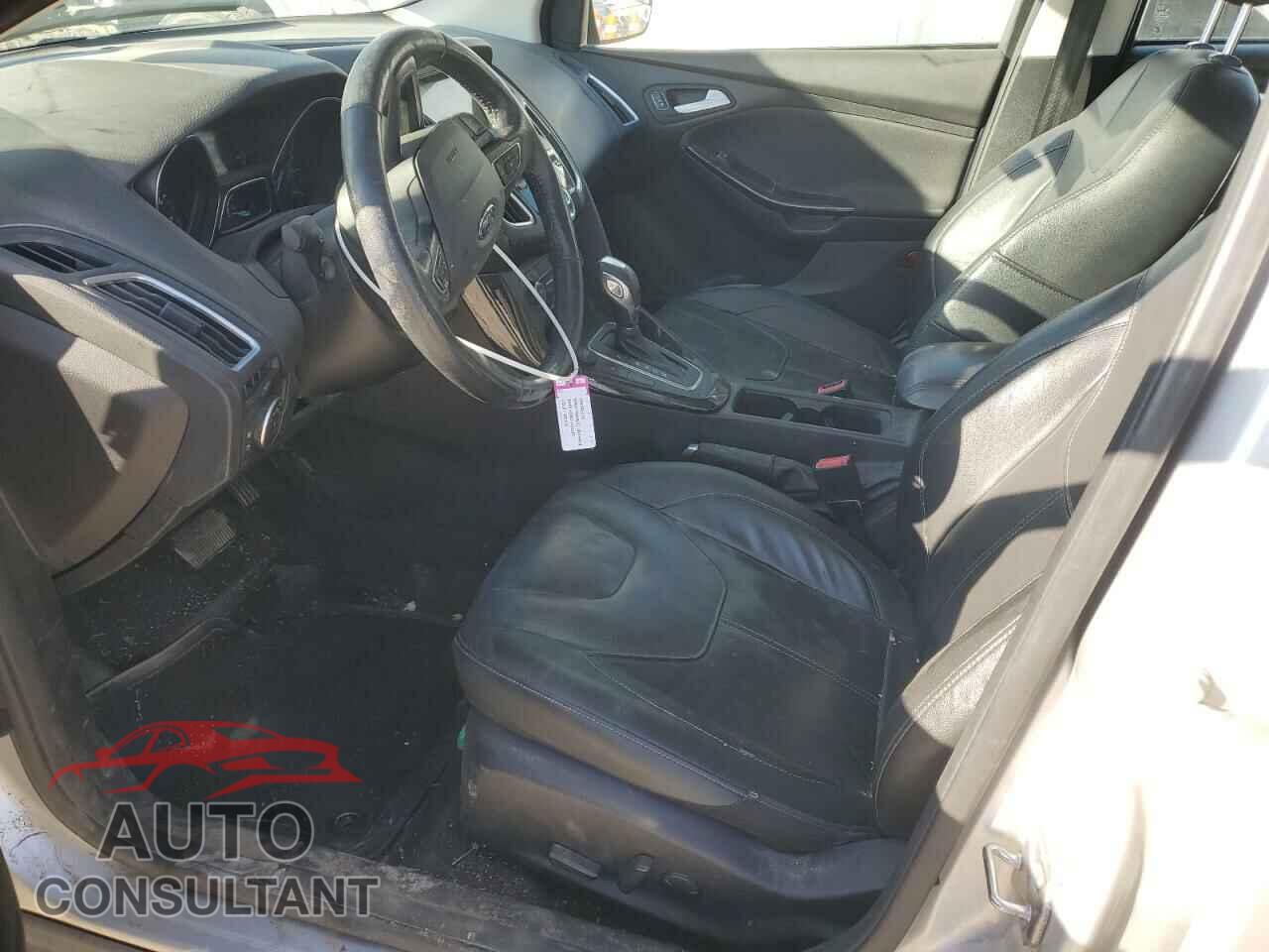 FORD FOCUS 2018 - 1FADP3J2XJL209881