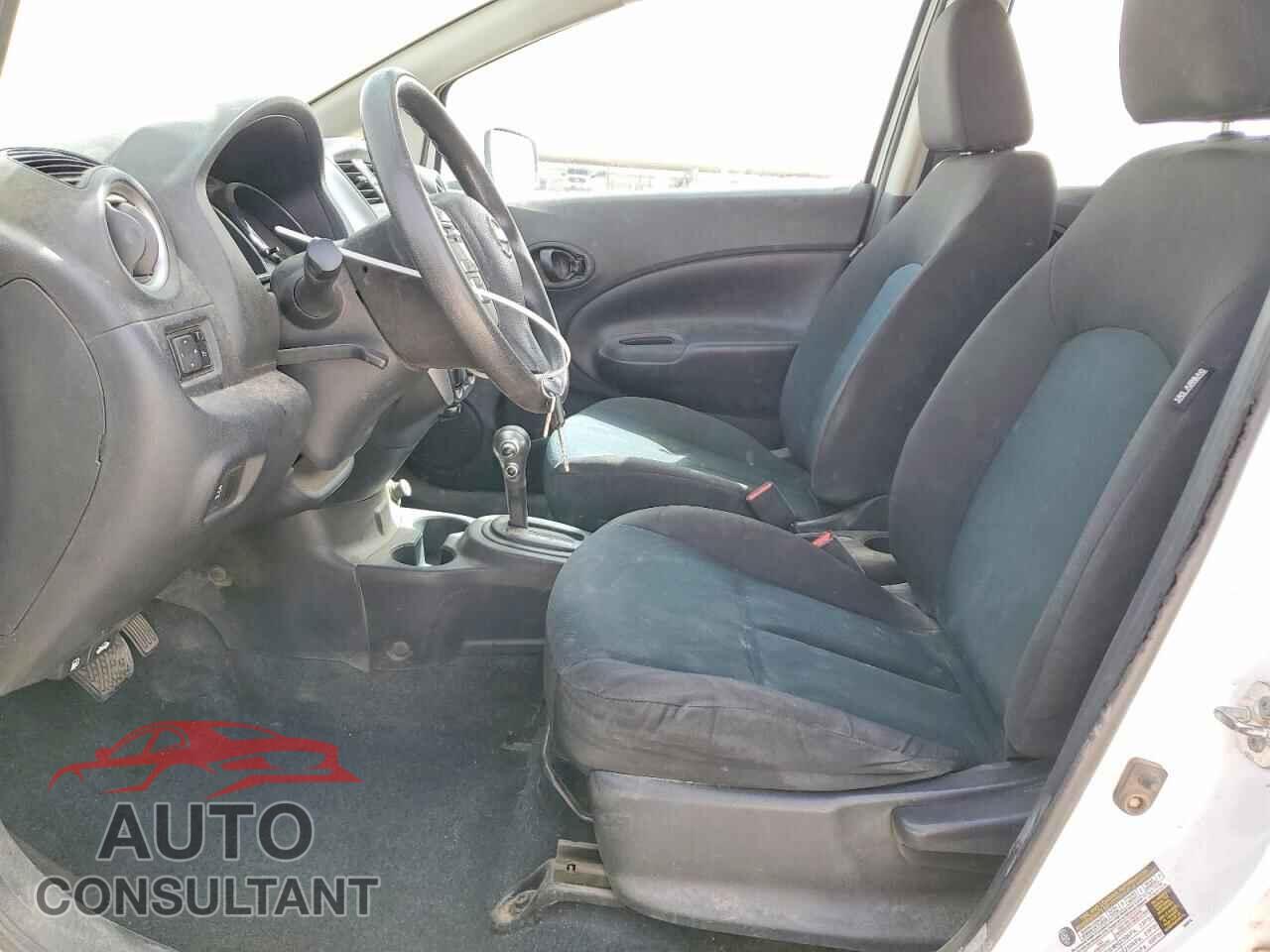 NISSAN VERSA 2017 - 3N1CE2CP3HL372145