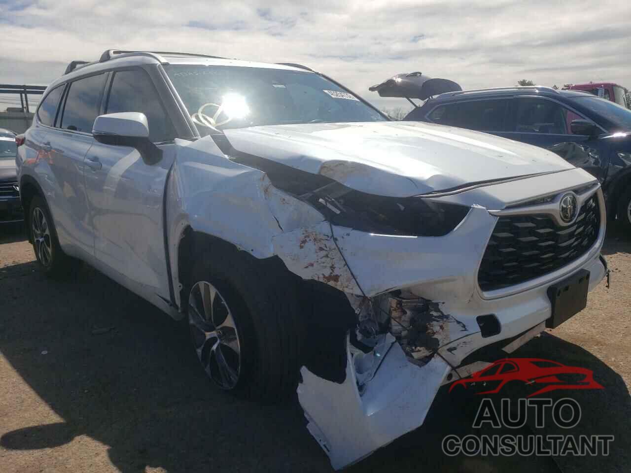 TOYOTA HIGHLANDER 2022 - 5TDGZRBH2NS561588