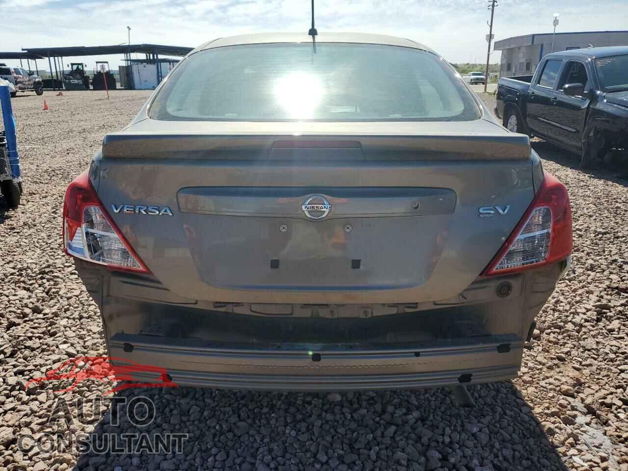 NISSAN VERSA 2017 - 3N1CN7AP3HL802336
