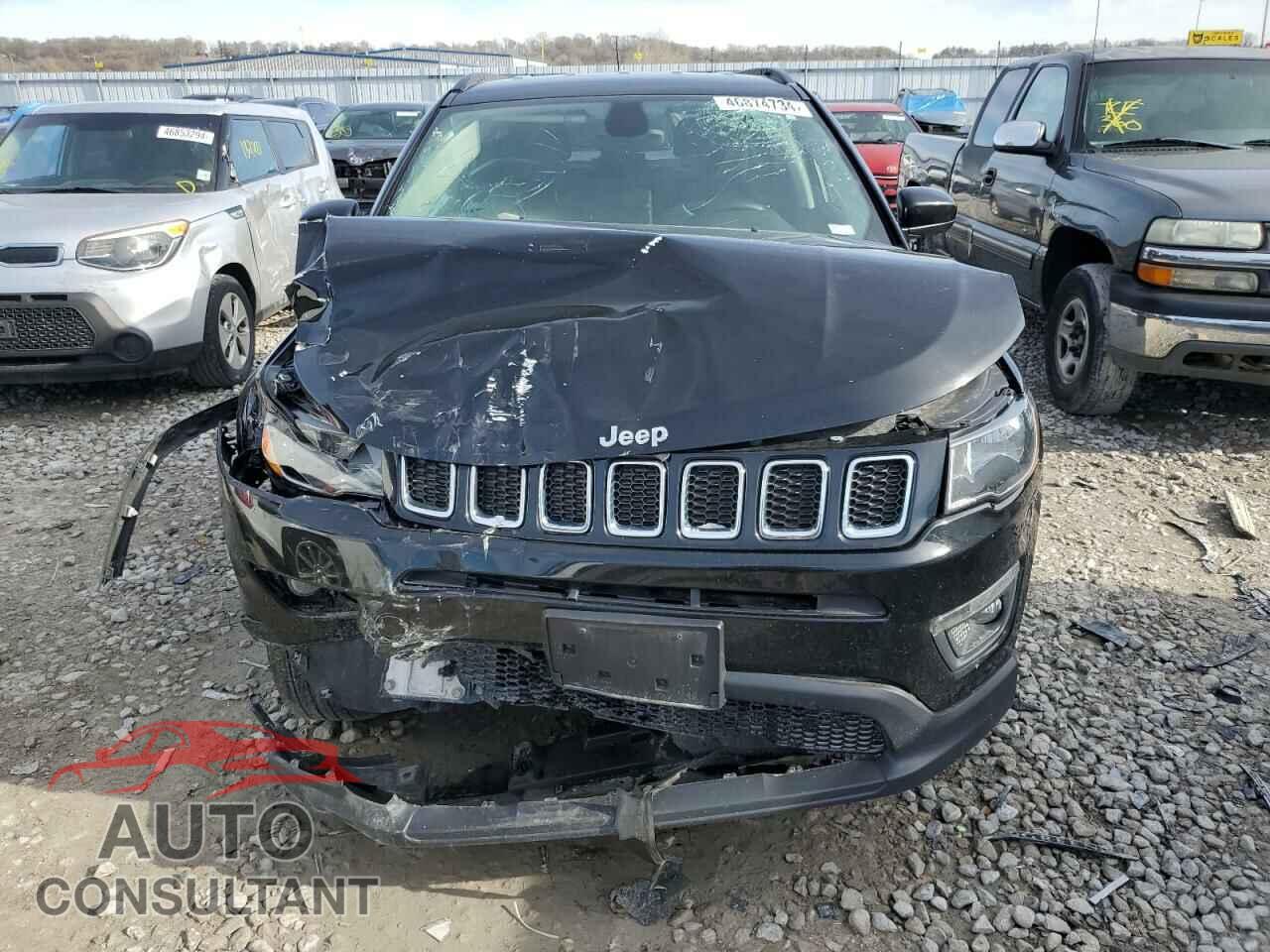 JEEP COMPASS 2017 - 3C4NJDBB7HT672323