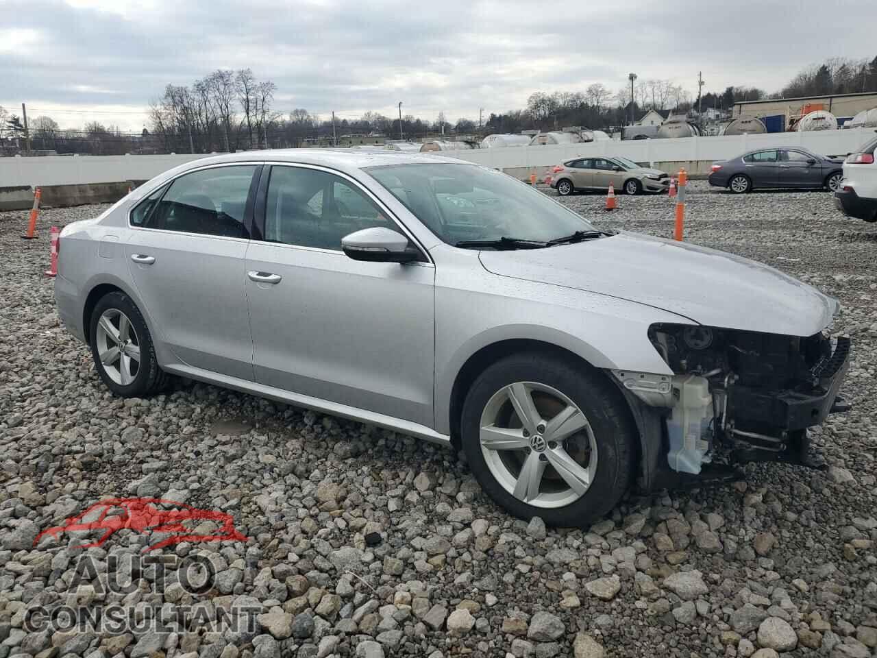 VOLKSWAGEN PASSAT 2012 - 1VWBP7A37CC089751