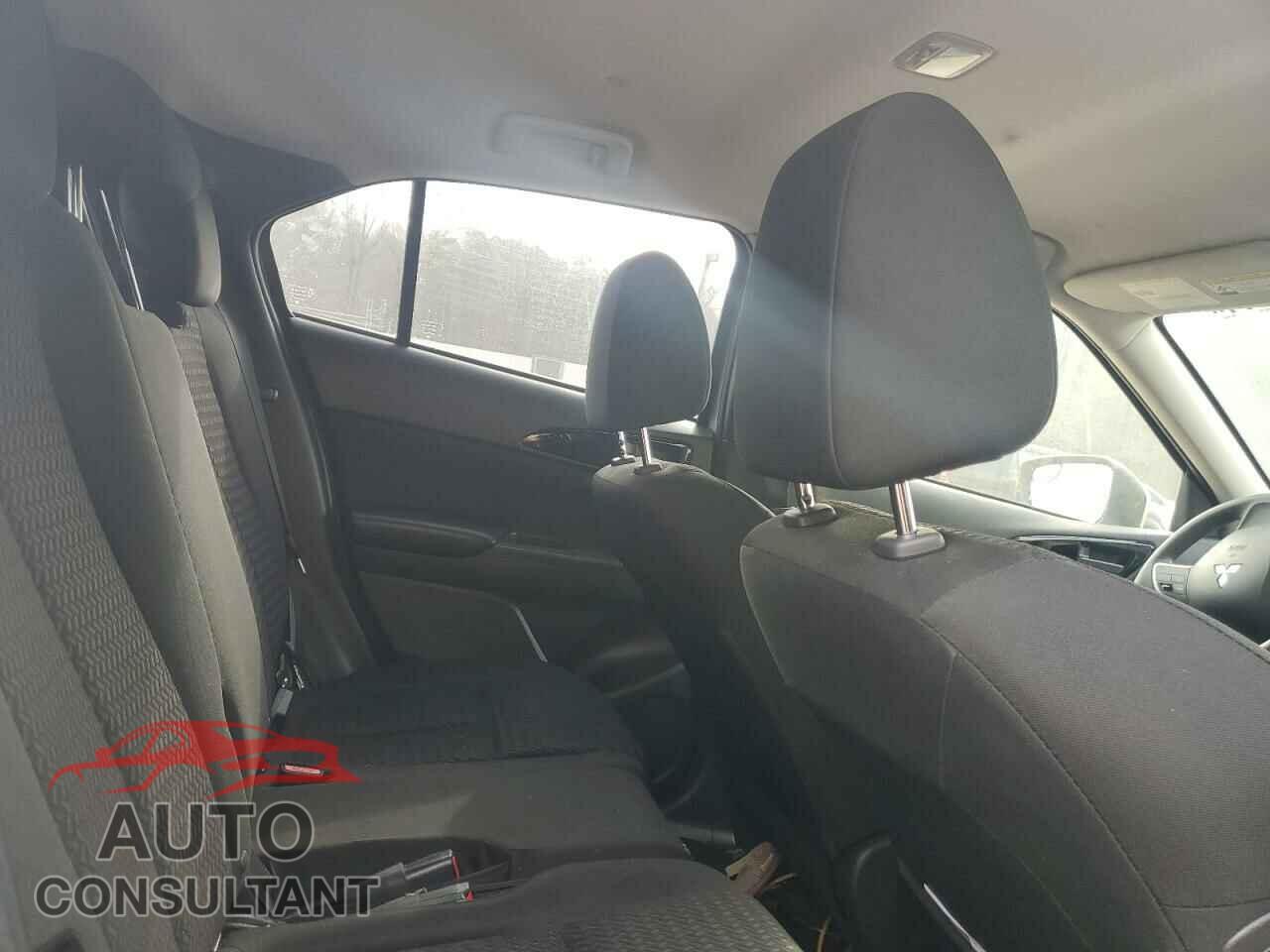 MITSUBISHI ECLIPSE 2018 - JA4AS3AA4JZ044663