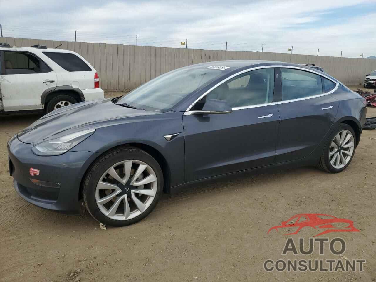 TESLA MODEL 3 2018 - 5YJ3E1EA5JF017675