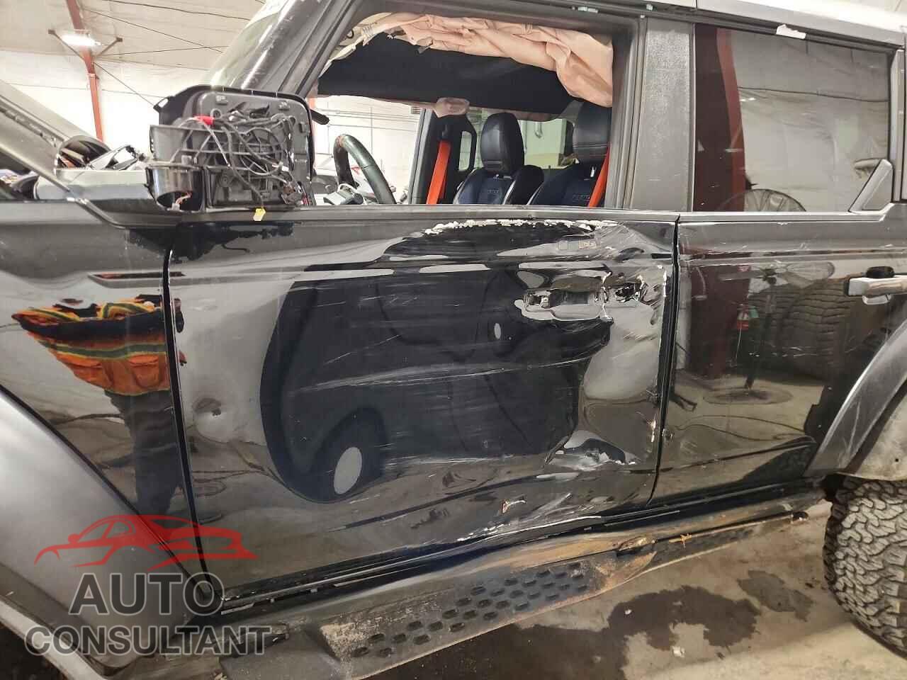 FORD BRONCO 2023 - 1FMEE5JR8PLB36172