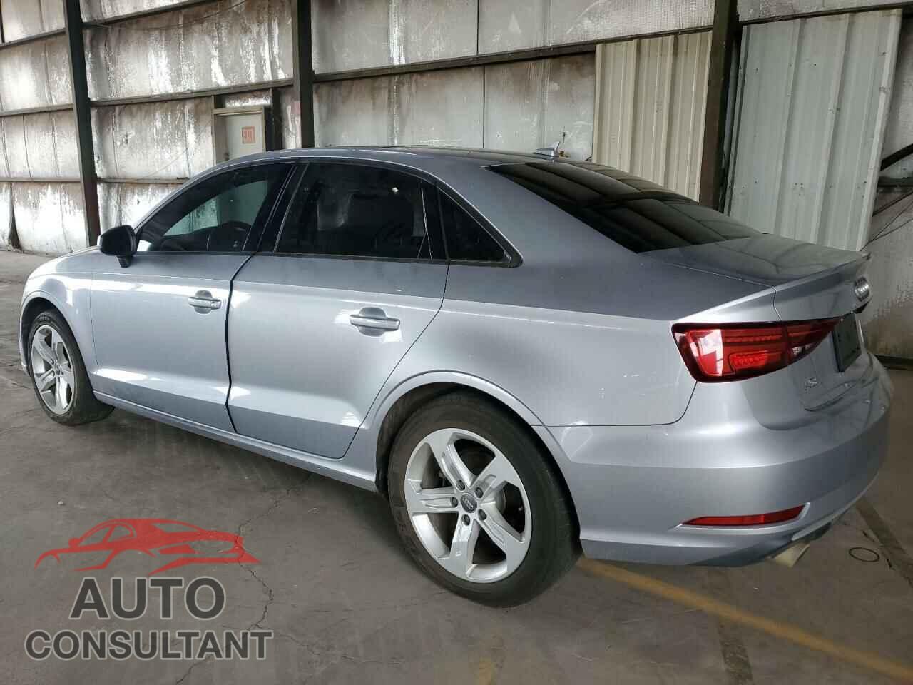 AUDI A3 2017 - WAUAUGFF2H1043450