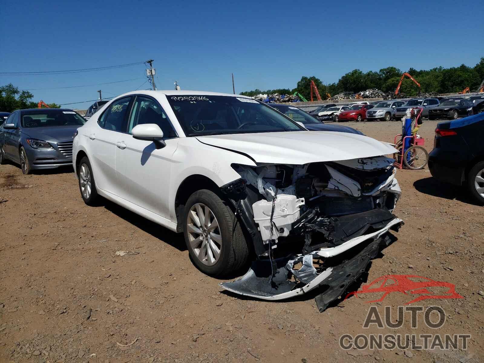 TOYOTA CAMRY 2020 - 4T1C11AK5LU931103