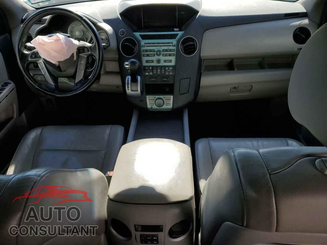 HONDA PILOT 2011 - 5FNYF4H73BB092543