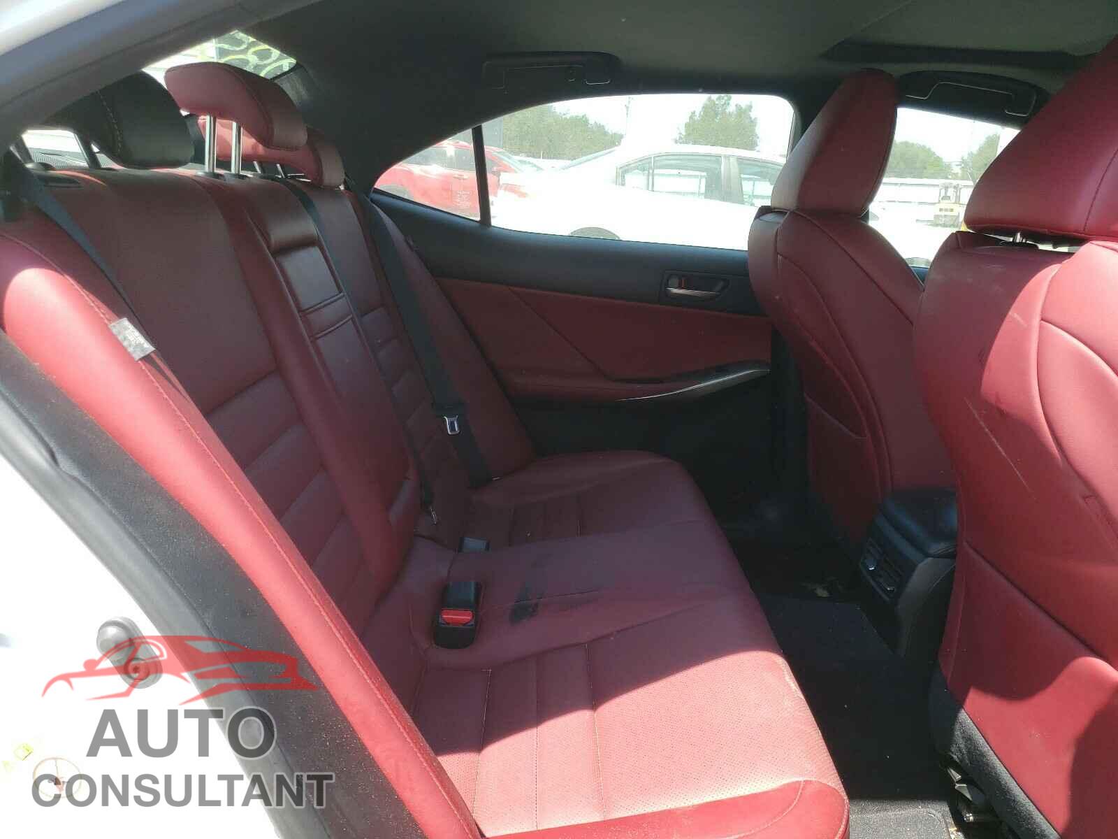 LEXUS IS 2018 - JTHBA1D28J5068220