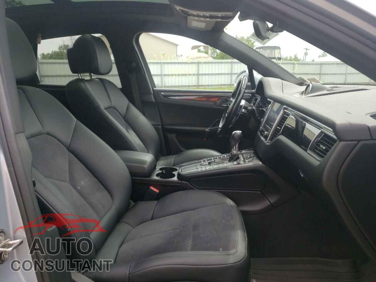 PORSCHE MACAN 2017 - WP1AA2A54HLB06595