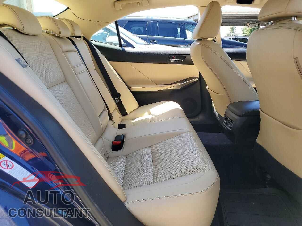 LEXUS IS 2014 - JTHBF1D21E5012384