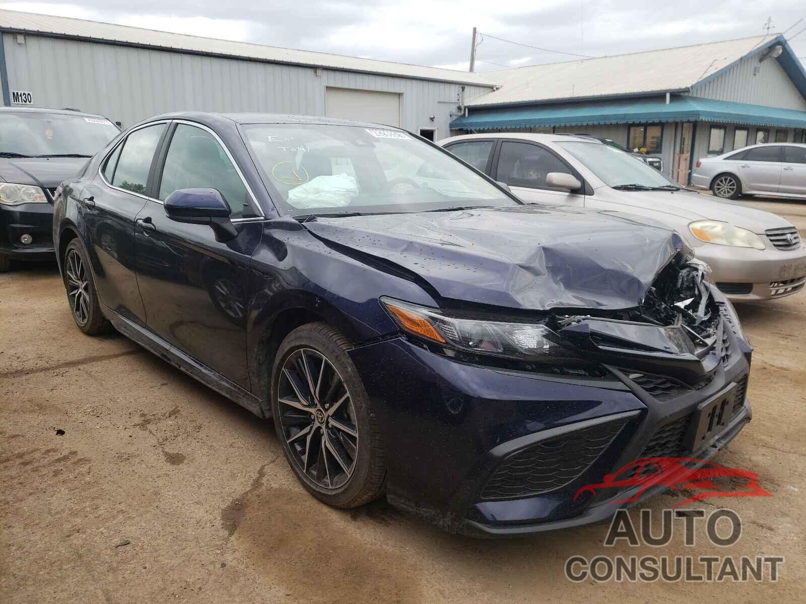 TOYOTA CAMRY 2021 - 4T1G11AK8MU423498