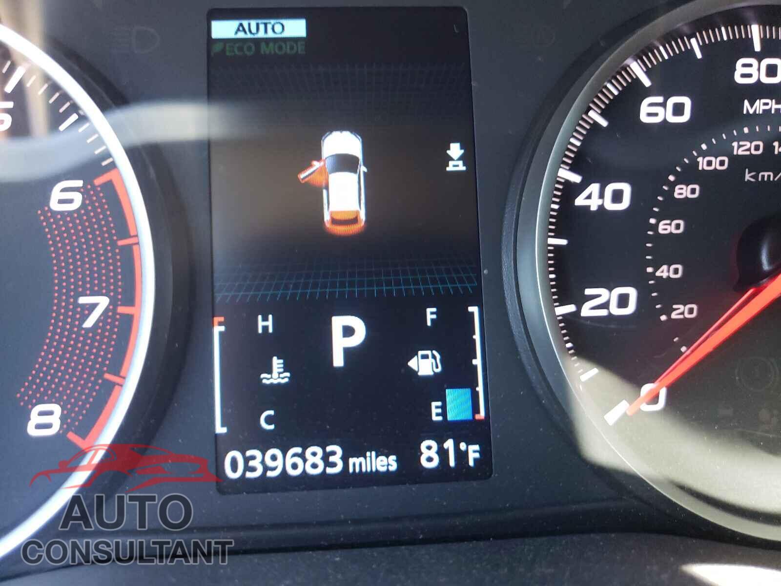 MITSUBISHI ECLIPSE 2018 - JA4AT4AA3JZ048092