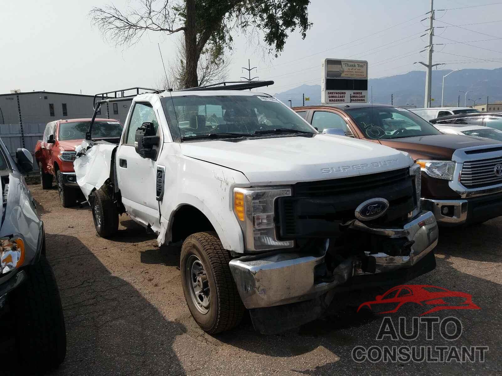 FORD F250 2017 - 1FTBF2B61HEF47927