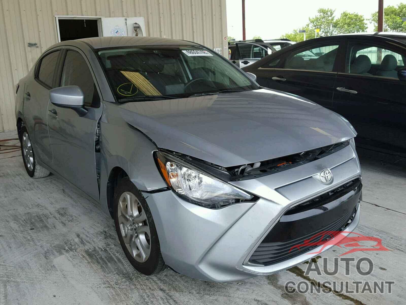 TOYOTA YARIS 2017 - 3MYDLBYV8HY168671